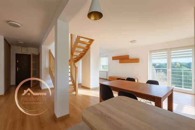 Mieszkanie 5-pokojowe Zielonka. Zdjęcie 1