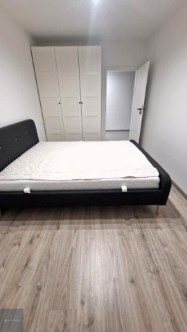 Mieszkanie 3-pokojowe Gliwice, ul. Karola Dickensa. Zdjęcie 4