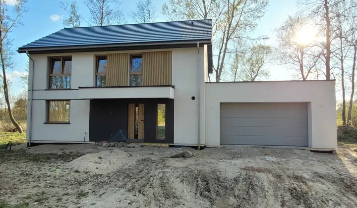 dom wolnostojący, 4 pokoje Wylezin, ul. Centralna