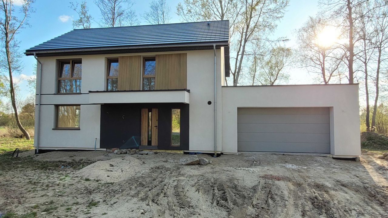 dom wolnostojący, 4 pokoje Wylezin, ul. Centralna. Zdjęcie 1