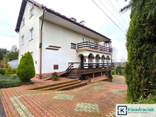 dom wolnostojący, 5 pokoi Zahutyń. Zdjęcie 1