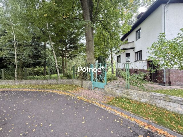 dom, 8 pokoi Jelenia Góra Cieplice Śląskie-Zdrój, ul. Stefana Czarnieckiego. Zdjęcie 8