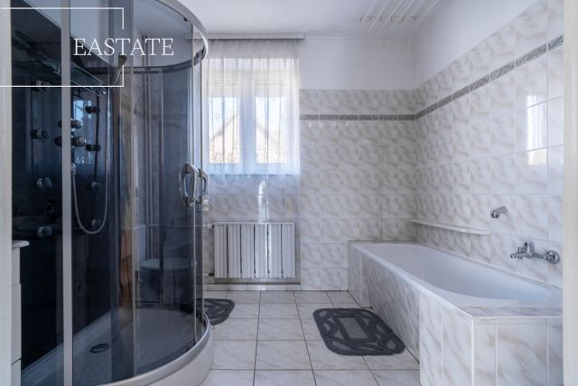 dom wolnostojący, 11 pokoi Rumia, ul. Oliwska. Zdjęcie 8