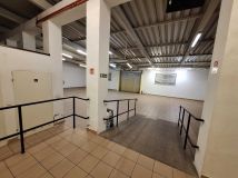 Nieruchomość komercyjna Uchylsko. Zdjęcie 2