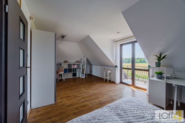 dom wolnostojący, 7 pokoi Brzeźnica. Zdjęcie 15