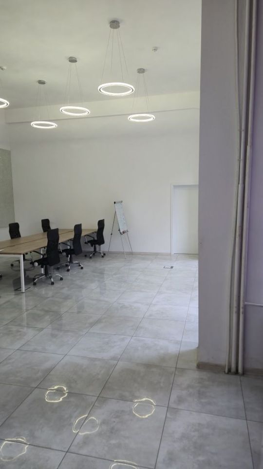 Lokal Łódź Górna, ul. Piotrkowska. Zdjęcie 4