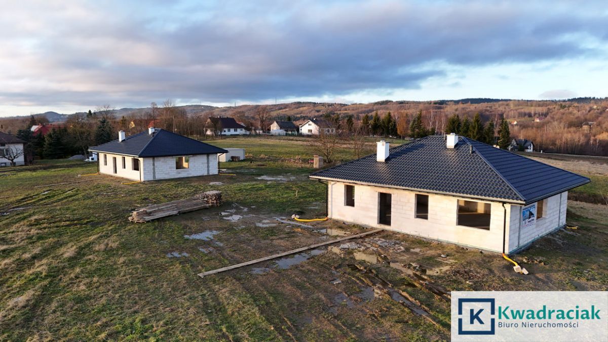 dom wolnostojący, 4 pokoje Kombornia. Zdjęcie 8