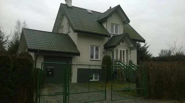 dom wolnostojący, 4 pokoje Marysin, ul. Pąsowa. Zdjęcie 1