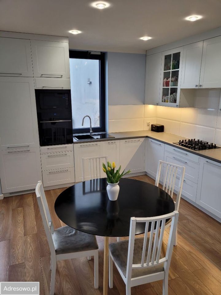 dom wolnostojący, 8 pokoi Pieruchy. Zdjęcie 12