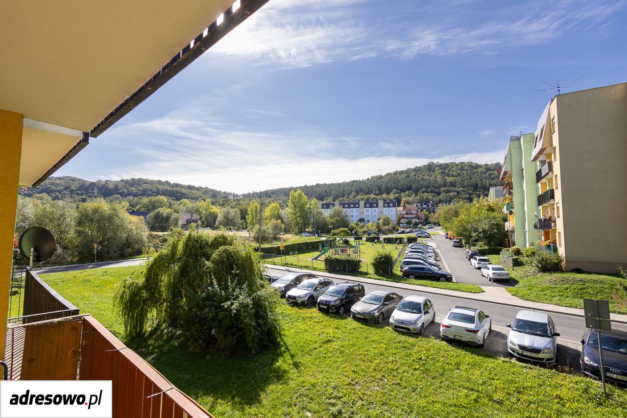 Mieszkanie 3-pokojowe Bielawa, ul. Cypriana Kamila Norwida. Zdjęcie 2