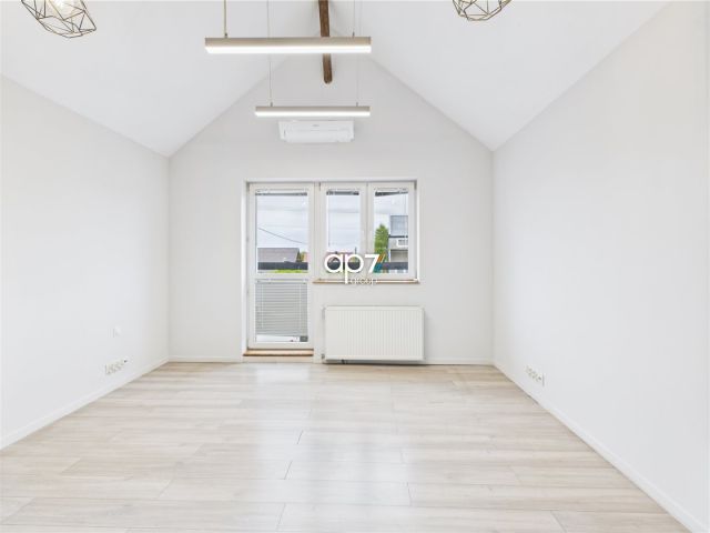 Lokal Kraków Wzgórza Krzesławickie, ul. Grębałowska. Zdjęcie 1