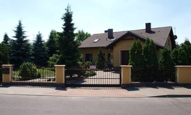 dom wolnostojący, 8 pokoi Nowa Wieś Wielka, ul. Konwaliowa. Zdjęcie 1