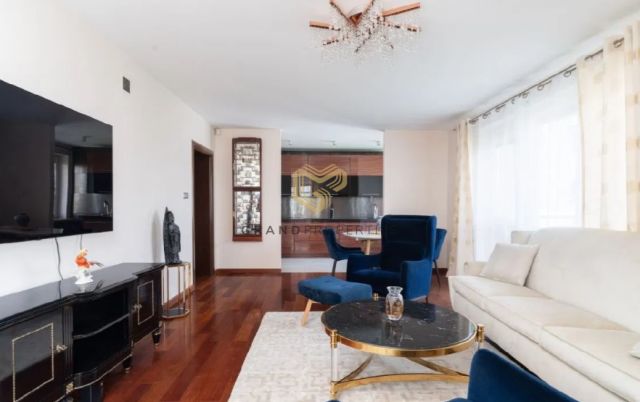 Mieszkanie 3-pokojowe Warszawa Śródmieście. Zdjęcie 3