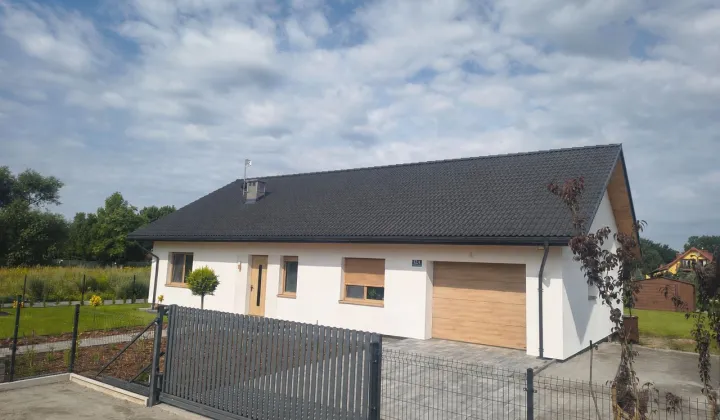dom wolnostojący, 3 pokoje Mokre, ul. Strumykowa