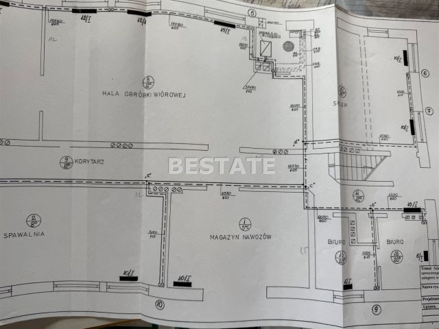 Hala/magazyn Pustków. Zdjęcie 27