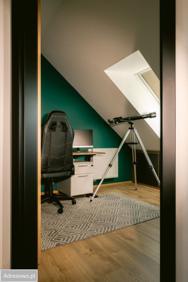 Mieszkanie 4-pokojowe Jelenia Góra Cieplice Śląskie-Zdrój, ul. Walerego Wróblewskiego. Zdjęcie 20