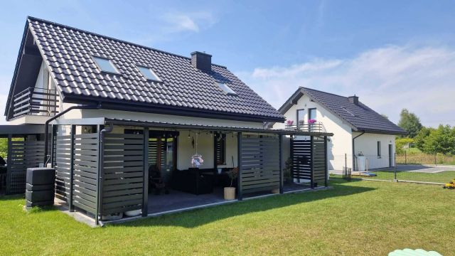 dom wolnostojący Zagrody Zgórsko, ul. Jarzębinowa. Zdjęcie 1