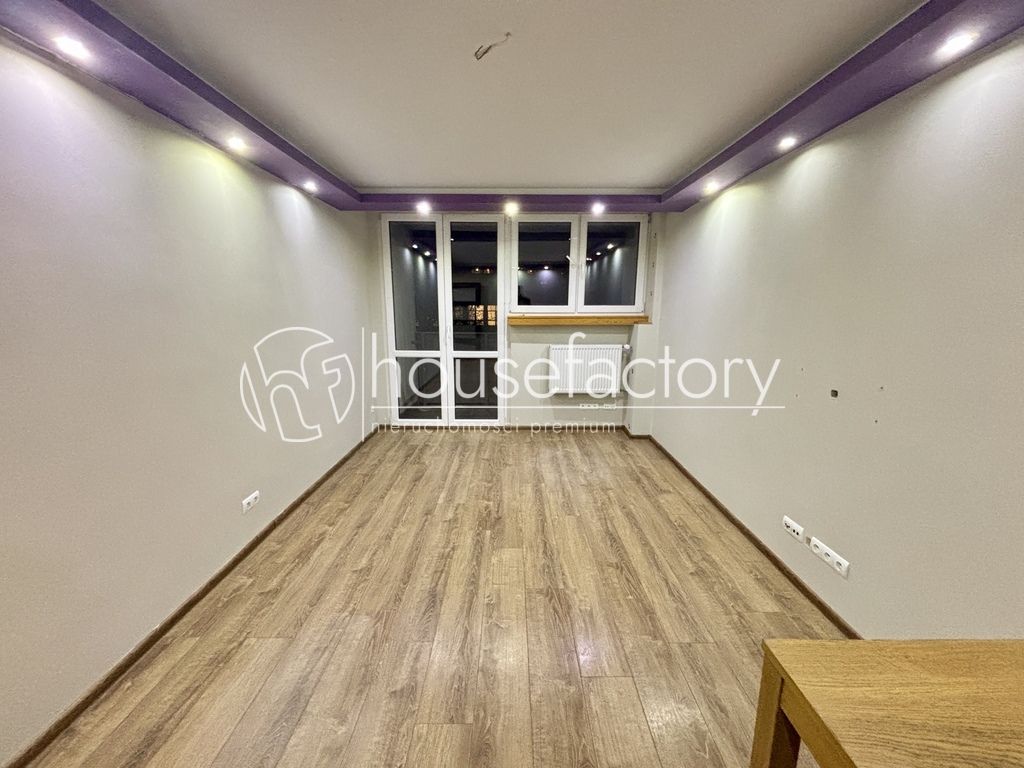 Mieszkanie 2-pokojowe Łódź Dąbrowa. Zdjęcie 1