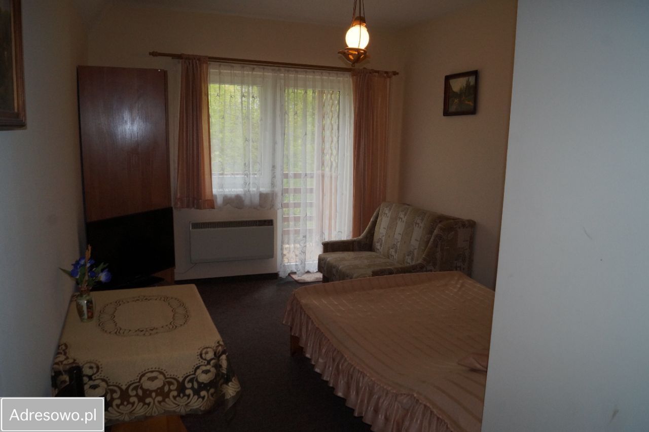 dom wolnostojący, 8 pokoi Wojciechów. Zdjęcie 7