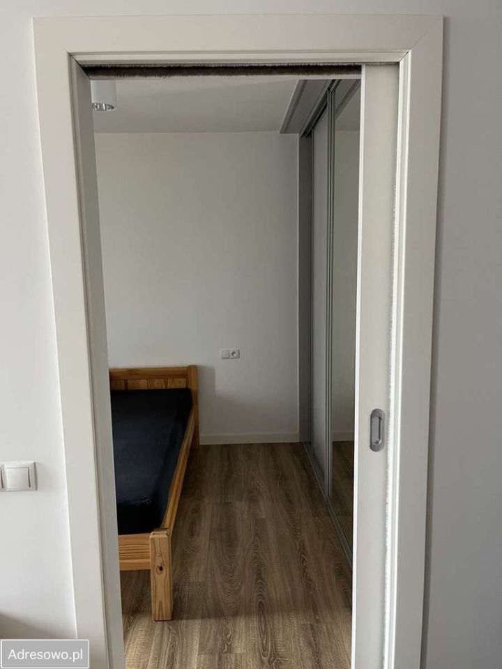 Mieszkanie 2-pokojowe Kraków Czyżyny, os. 2 Pułku Lotniczego. Zdjęcie 7