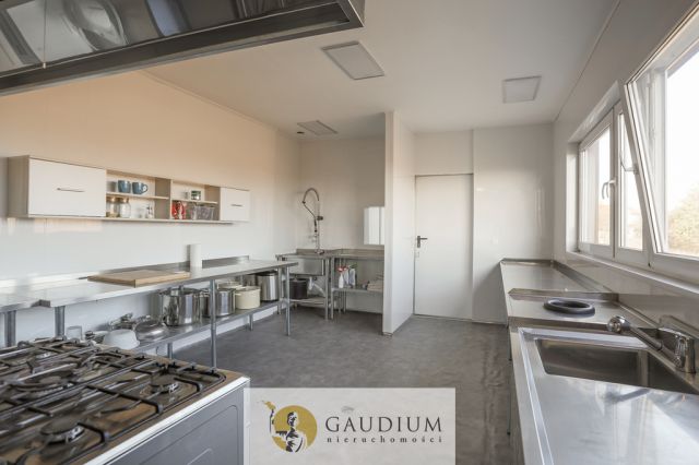 dom wolnostojący, 15 pokoi Rewa. Zdjęcie 15