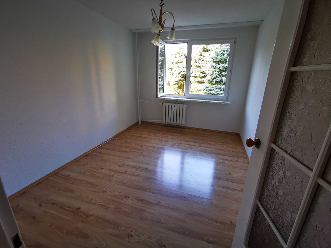 Mieszkanie 3-pokojowe Łęczna. Zdjęcie 4