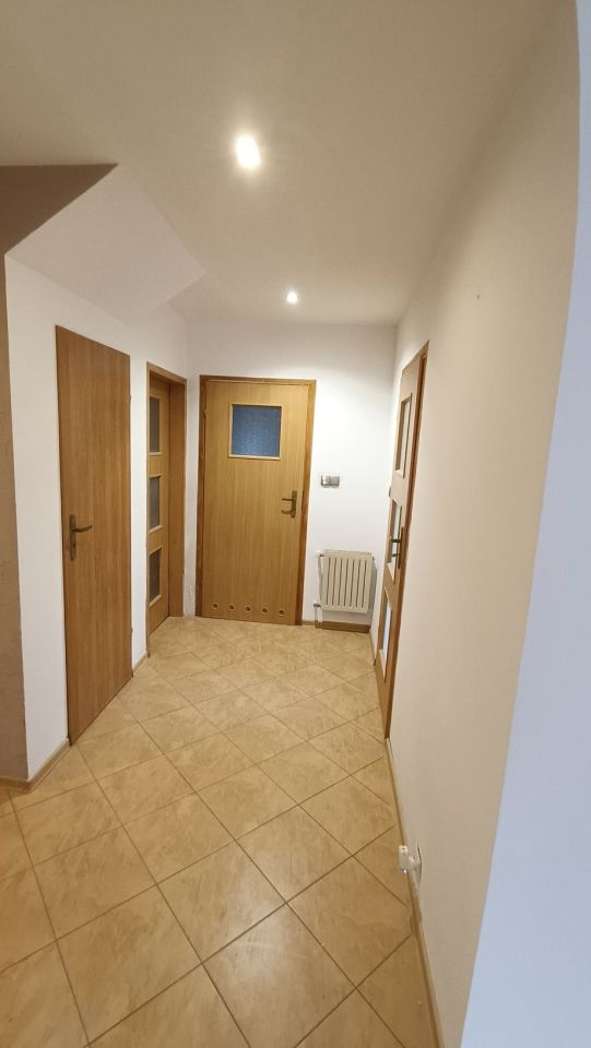 dom wolnostojący Zduńska Wola, ul. Wilcza. Zdjęcie 3