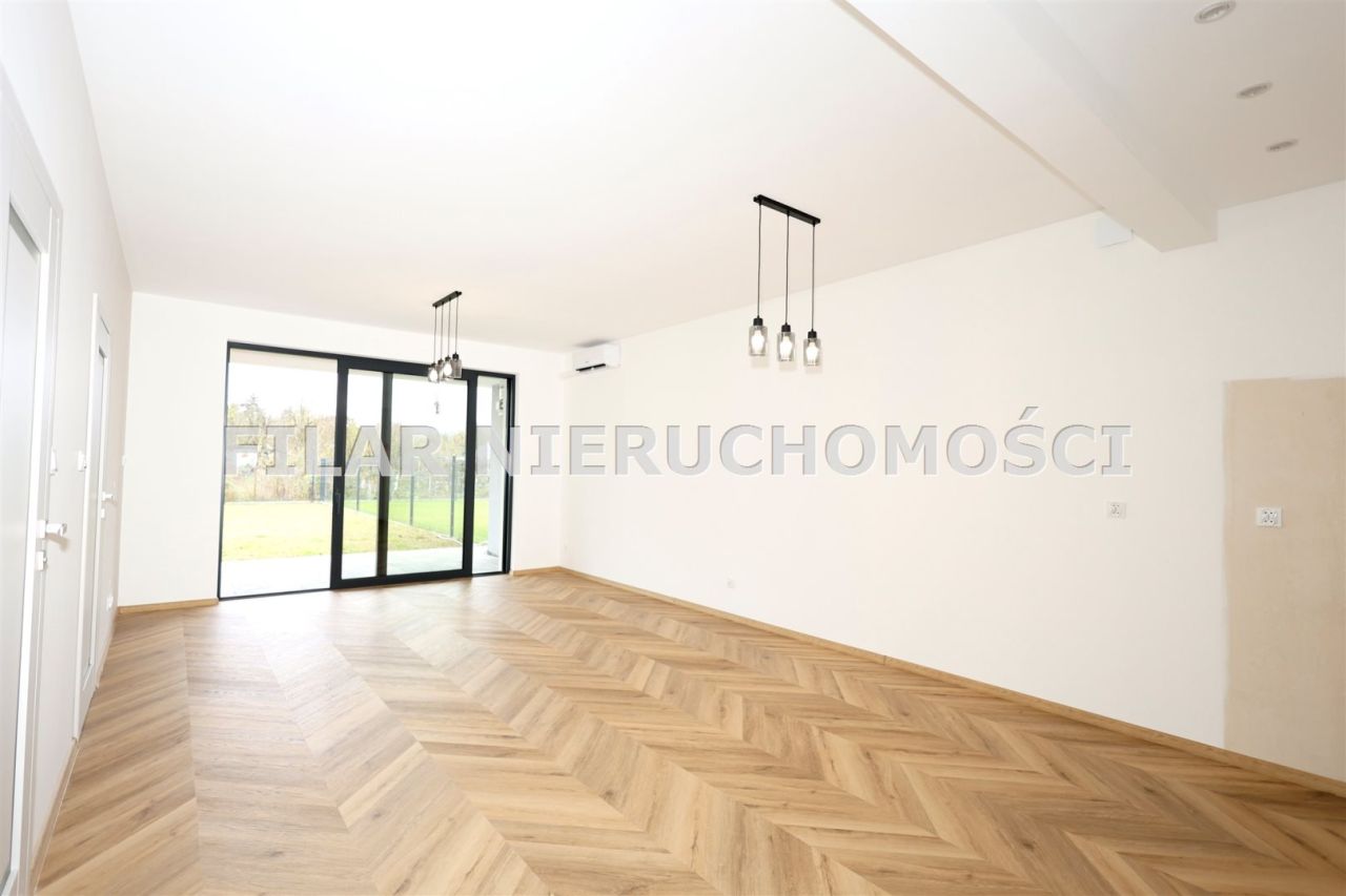 Mieszkanie 3-pokojowe Lubin Małomice. Zdjęcie 2