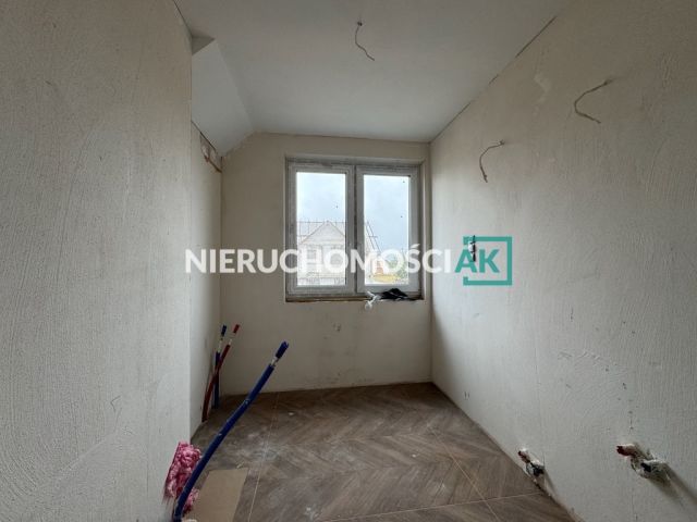 bliźniak, 4 pokoje Konin. Zdjęcie 13