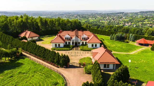 dom wolnostojący, 10 pokoi Ochojno, ul. Lwowska. Zdjęcie 2