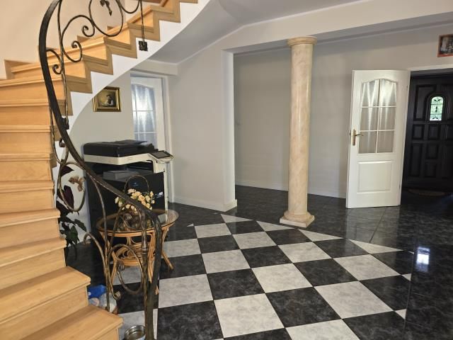 dom wolnostojący, 4 pokoje Kobyłka. Zdjęcie 6