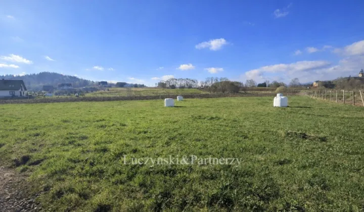 Działka inwestycyjna Krzeszów