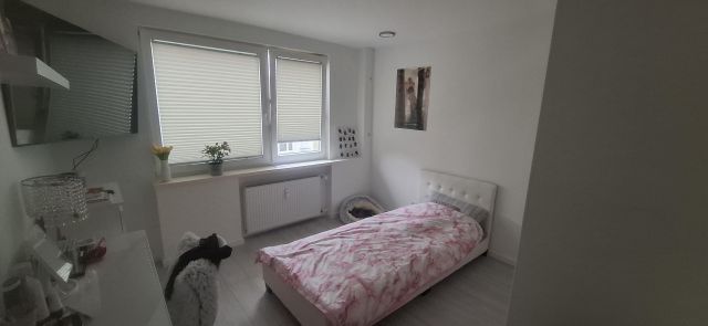 Mieszkanie 3-pokojowe Kraków Bieńczyce, ul. Cienista. Zdjęcie 1