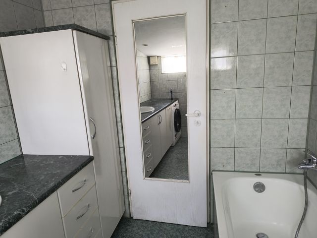 dom wolnostojący, 6 pokoi Kozłów. Zdjęcie 15