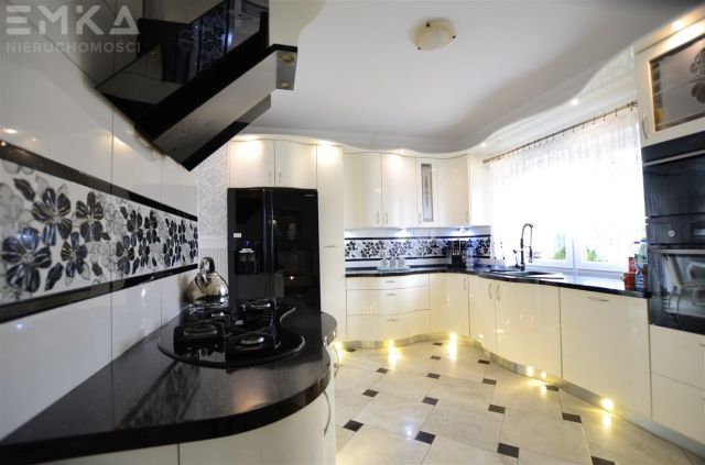 dom wolnostojący, 4 pokoje Świecie, ul. Poziomkowa. Zdjęcie 10