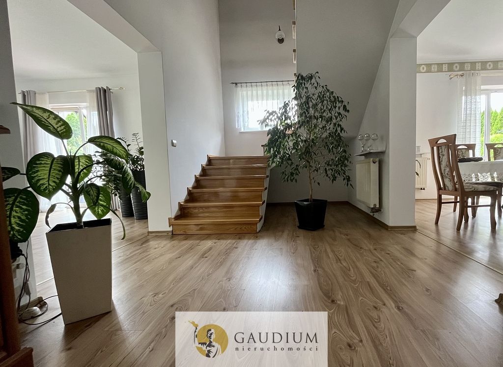 dom wolnostojący, 7 pokoi Bytonia, os. Zielone. Zdjęcie 27