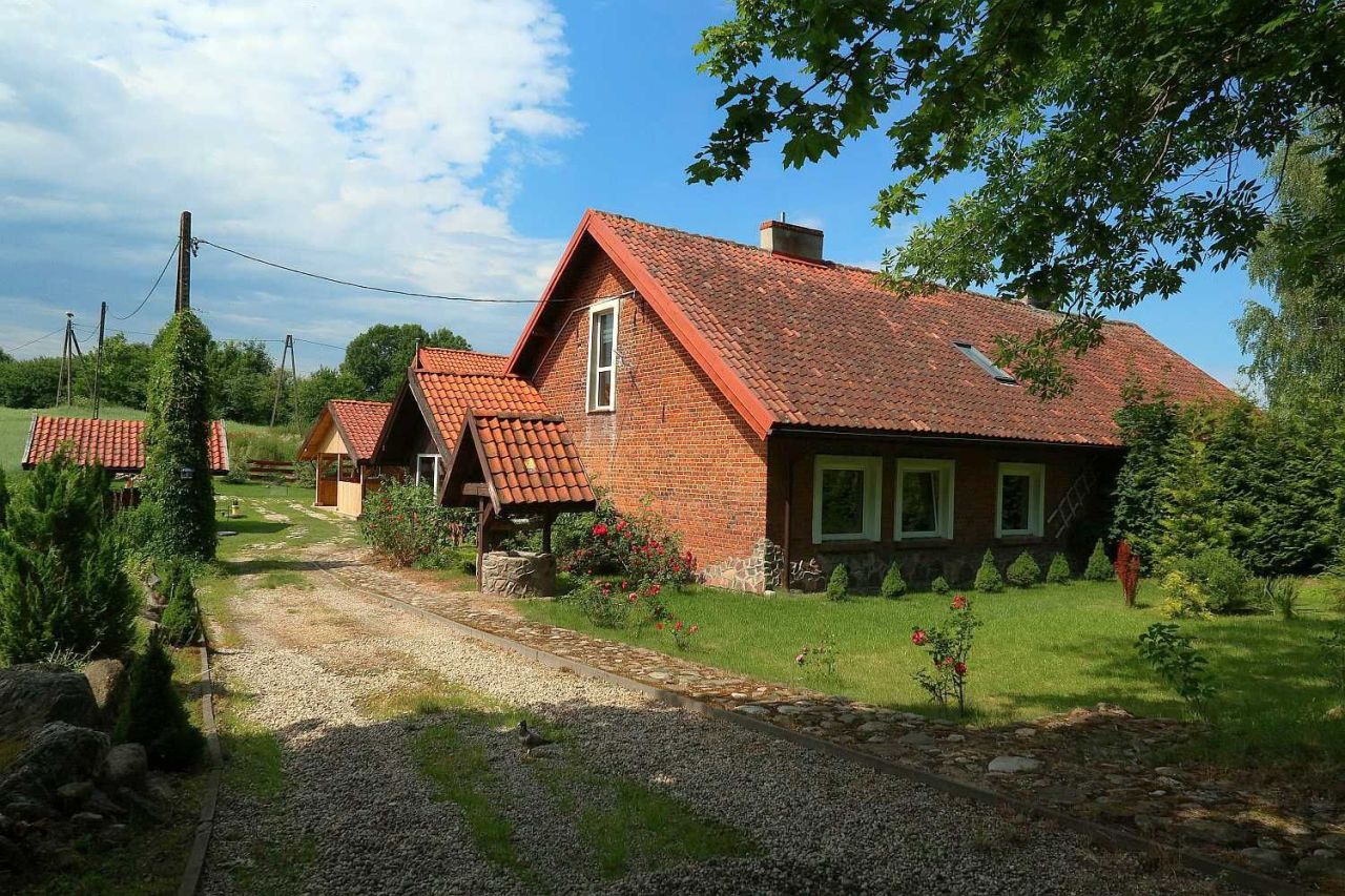 dom wolnostojący, 5 pokoi Jeziorany