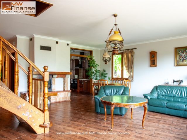 dom wolnostojący, 6 pokoi Ciochowice, ul. Toszecka. Zdjęcie 2