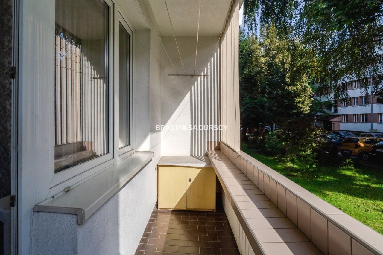 Mieszkanie 3-pokojowe Kraków Dębniki, ul. Komandosów. Zdjęcie 2