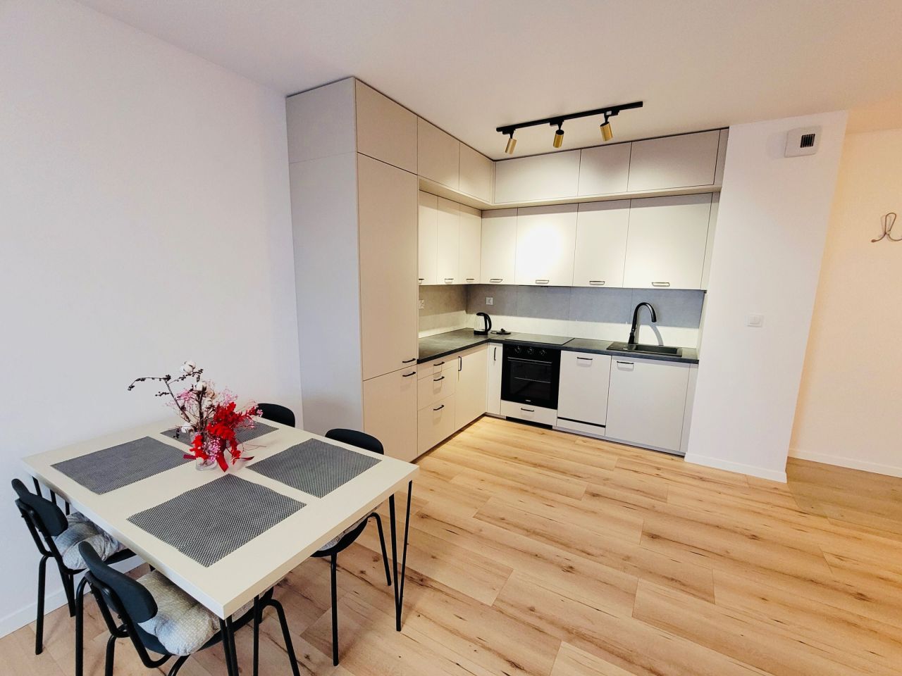 Mieszkanie 3-pokojowe Kraków Prądnik Biały, ul. Stefana Banacha. Zdjęcie 8