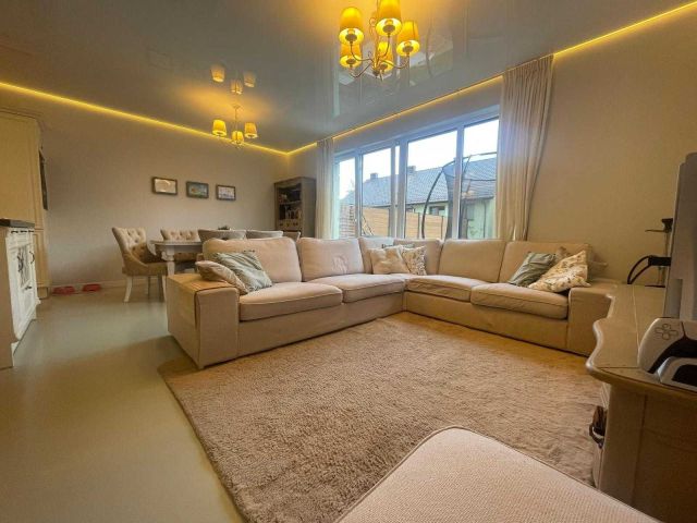 dom szeregowy Police. Zdjęcie 1