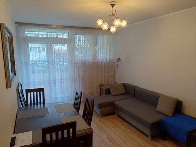 Mieszkanie 2-pokojowe Łódź Dąbrowa, ul. Lucjana Rydla. Zdjęcie 1