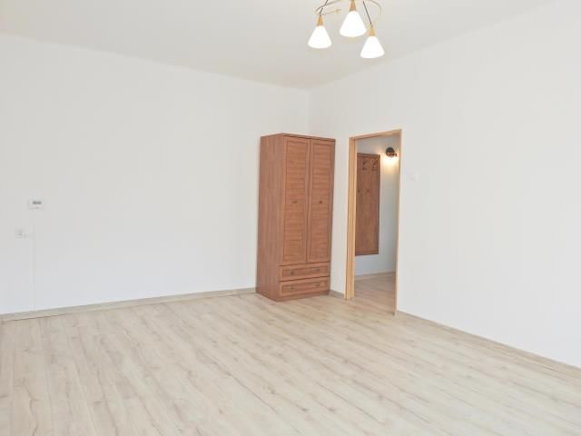 Mieszkanie 1-pokojowe Piekary Śląskie Szarlej, ul. gen. Jerzego Ziętka. Zdjęcie 3