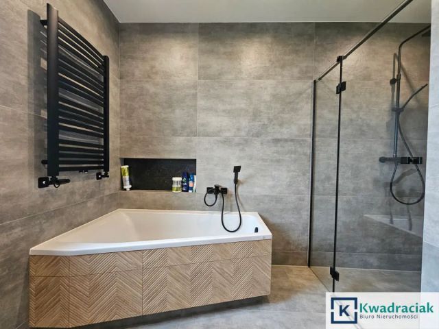 dom wolnostojący, 4 pokoje Besko, ul. Górska. Zdjęcie 2