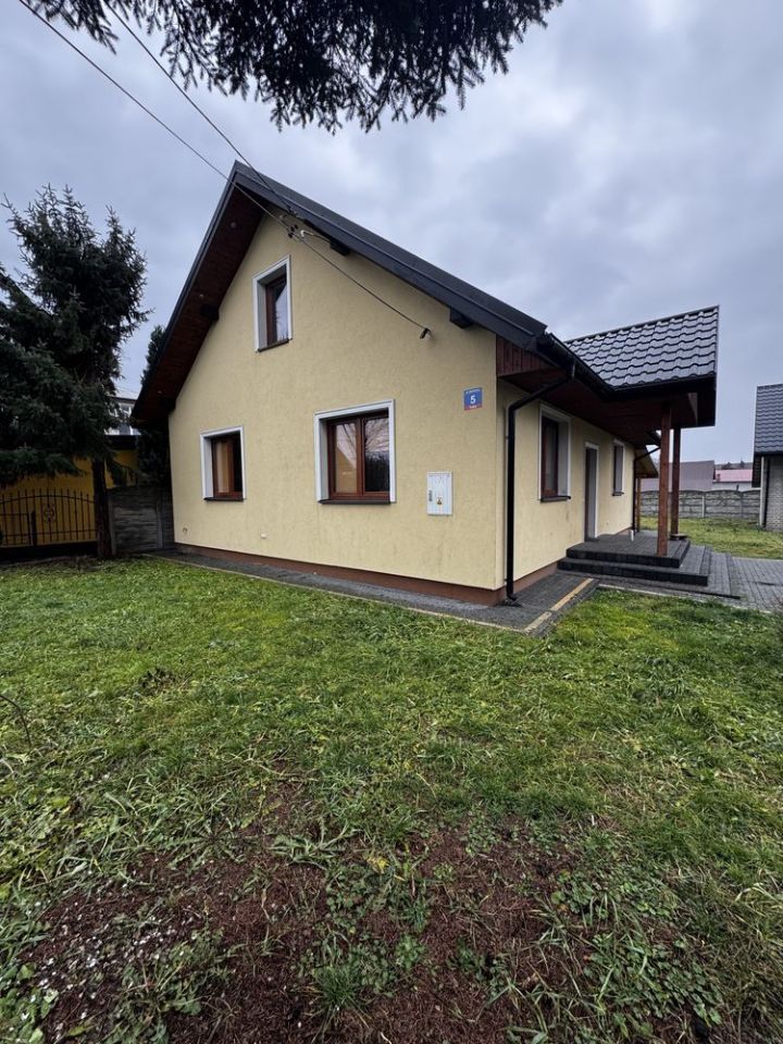 dom wolnostojący, 3 pokoje Turbia. Zdjęcie 5