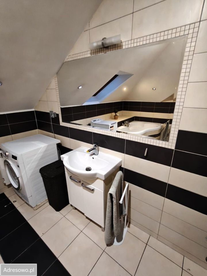 dom wolnostojący, 6 pokoi Ociąż, ul. Parkowa. Zdjęcie 9