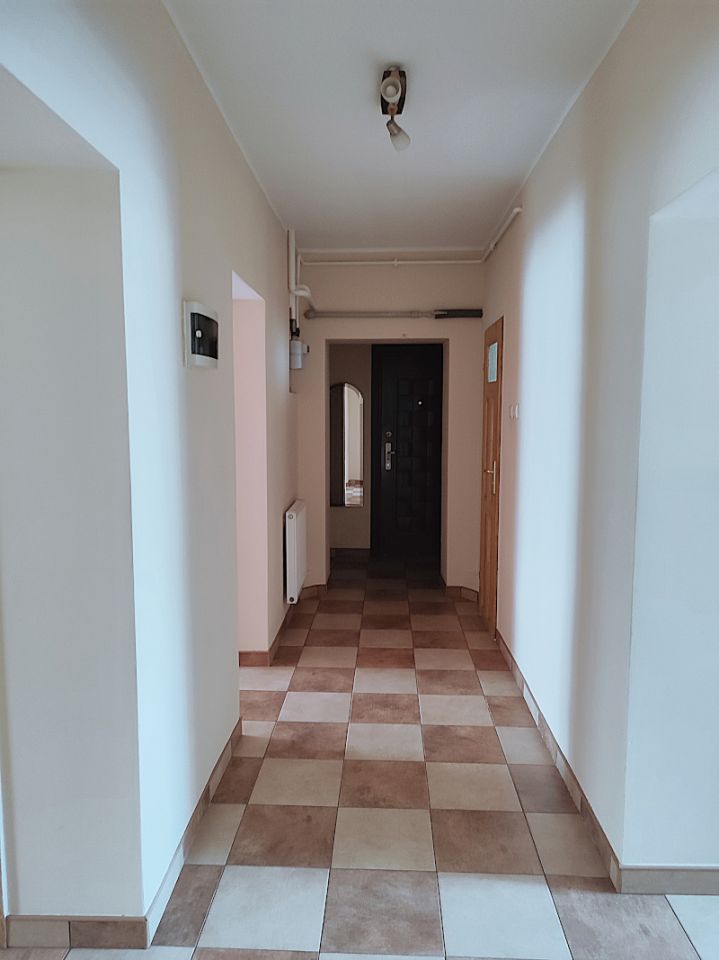 Mieszkanie 3-pokojowe Legnica Przedmieście Głogowskie, ul. Sierocińska. Zdjęcie 3