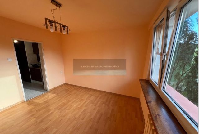 Mieszkanie 1-pokojowe Warszawa Włochy, ul. 1 Sierpnia. Zdjęcie 1