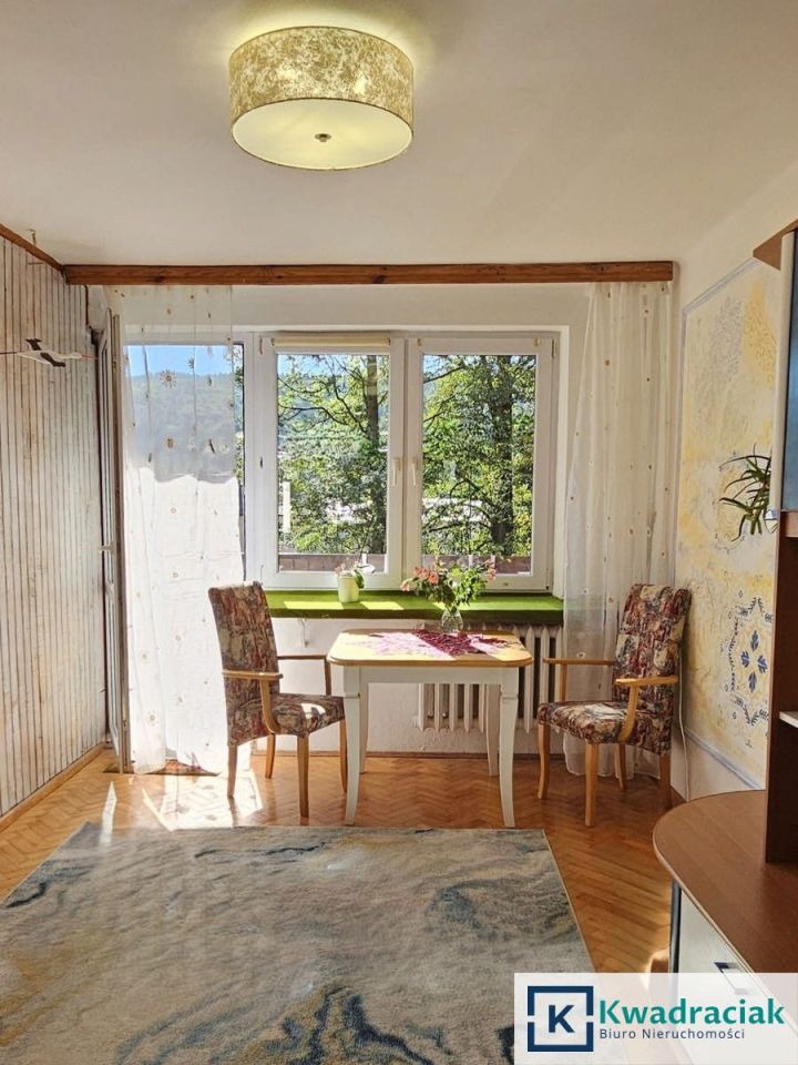 Mieszkanie 3-pokojowe Ustrzyki Dolne, ul. Słoneczna. Zdjęcie 1