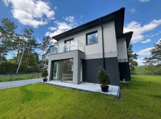 bliźniak, 5 pokoi Międzyborów, ul. Okrężna. Zdjęcie 1